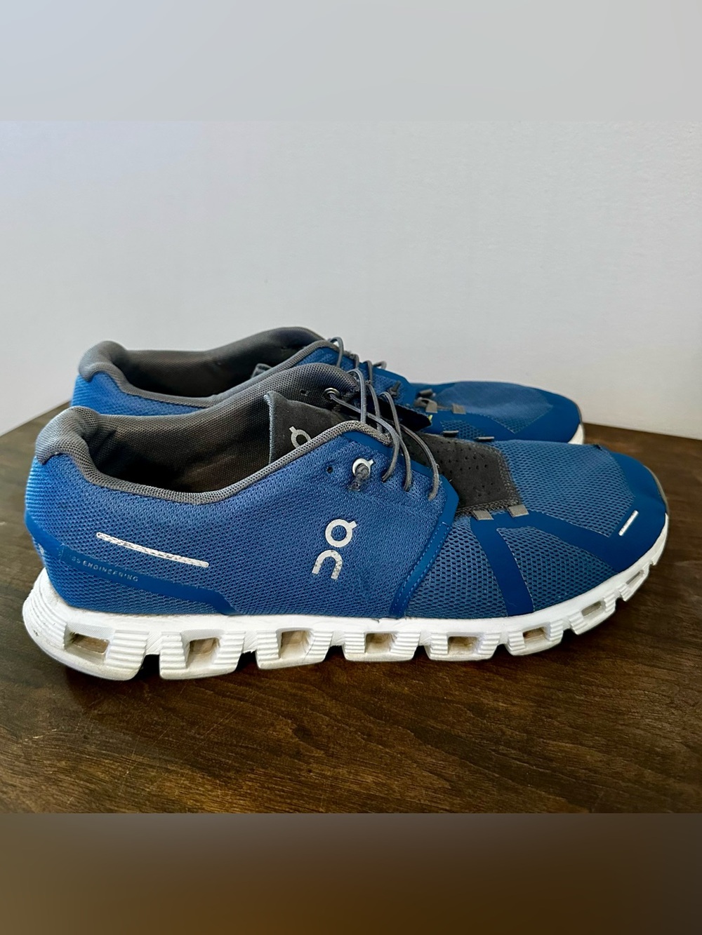 On Cloud On Running Shoes Size 13